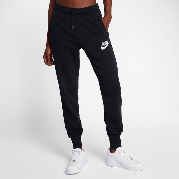 Nike Black Fleece Sweatpants - Picture 4 of 8